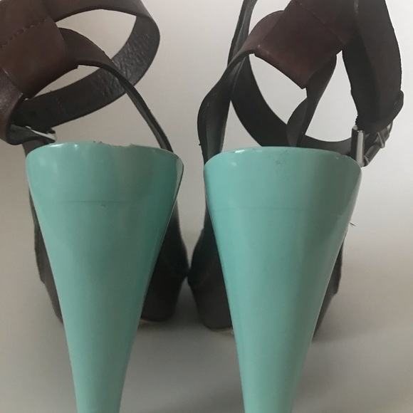 Celine Paris Tiffany Heels - Picture 6 of 13